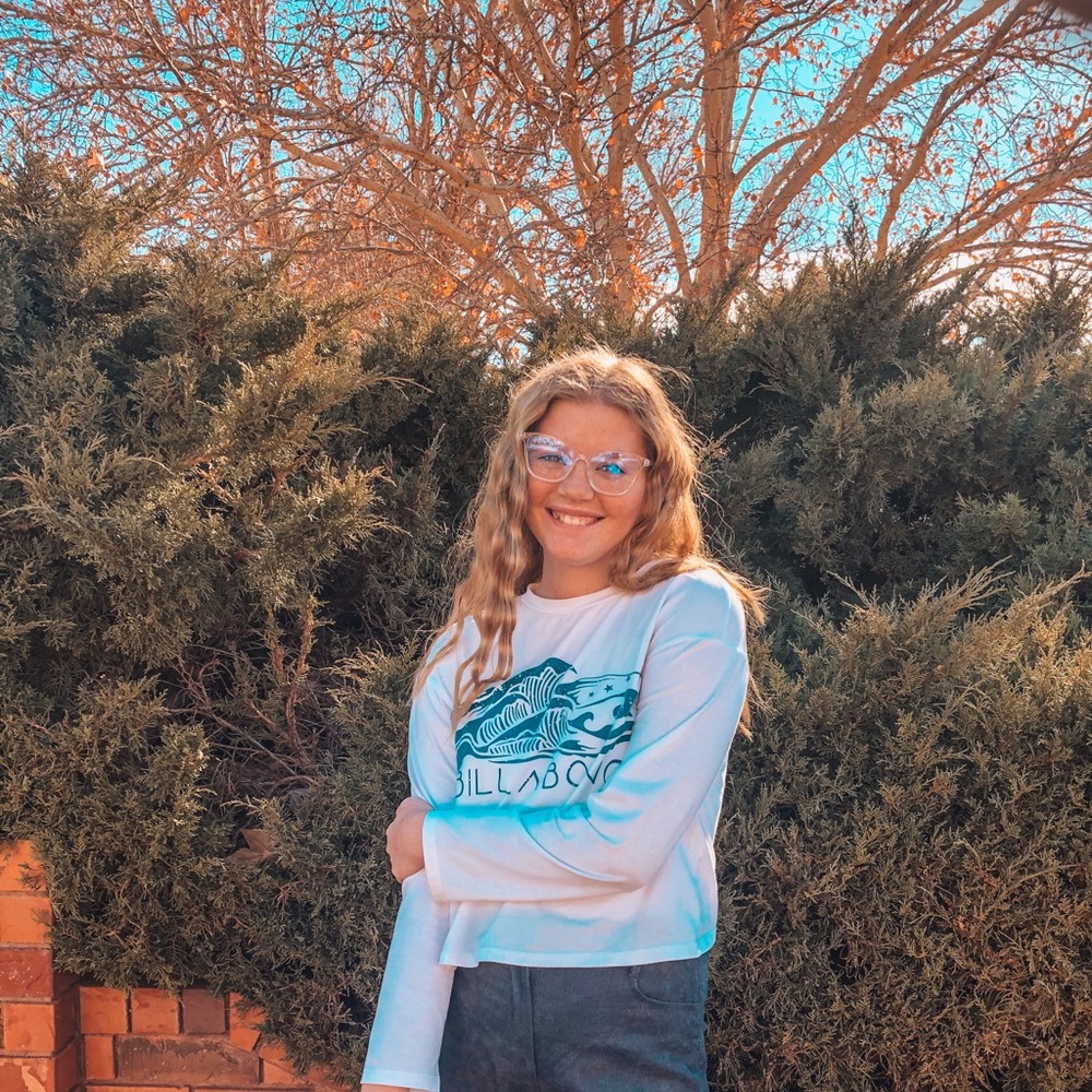 Meet your Posher, Hollie